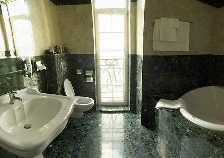 Luxury Garni Brix Hotel