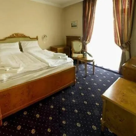 Hotel Luxury Garni Brix 3*